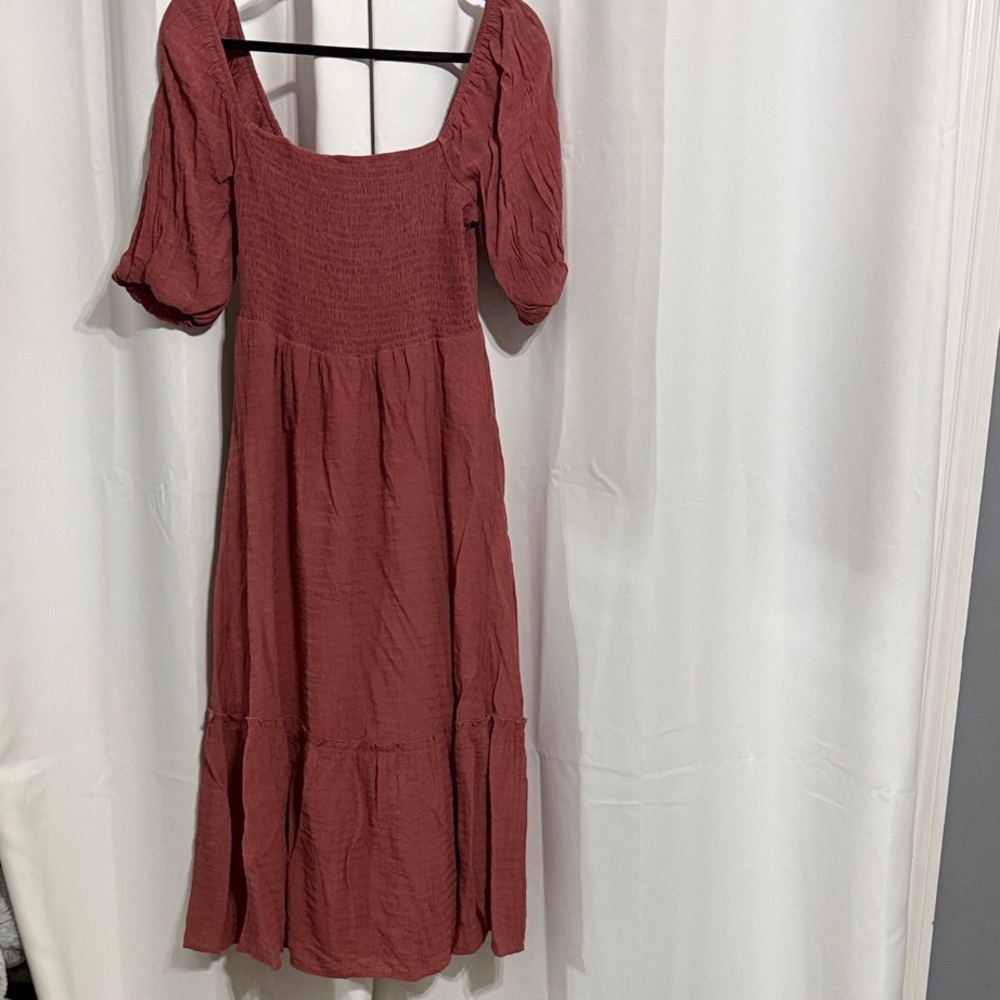 Le Lis Terracotta Midi Dress